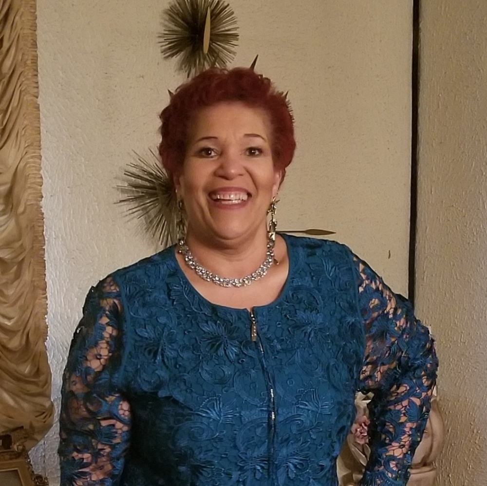 Meet your Posher, Linda